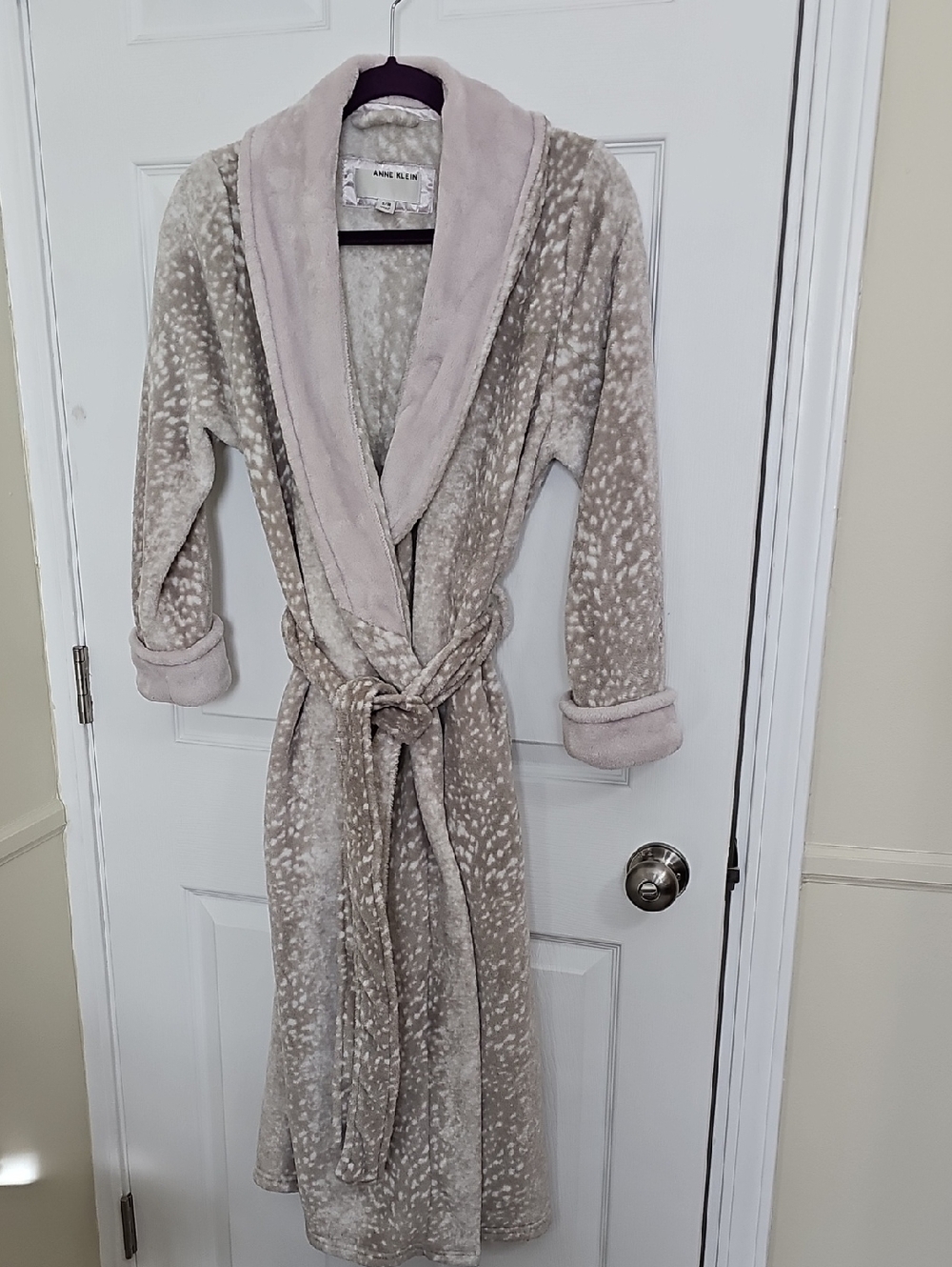 Anne Klein Taupe Spotted Plush Shawl Collar Robe
